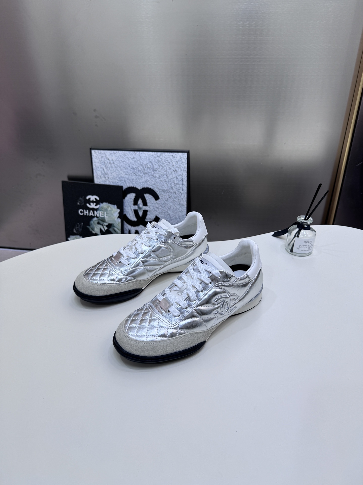 C design latest tennis shoes soft diamond pattern sports shoes