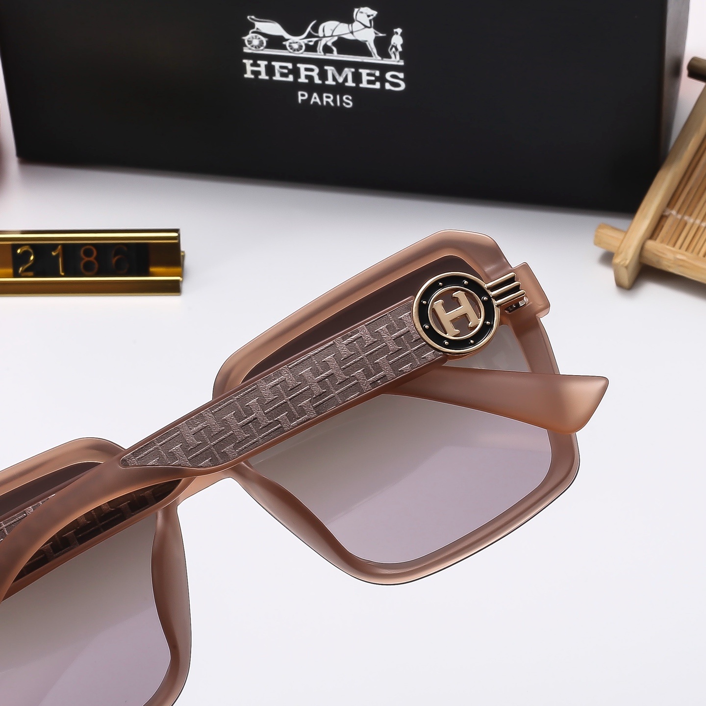 H design Fashion new sunglasses runaway series 2174