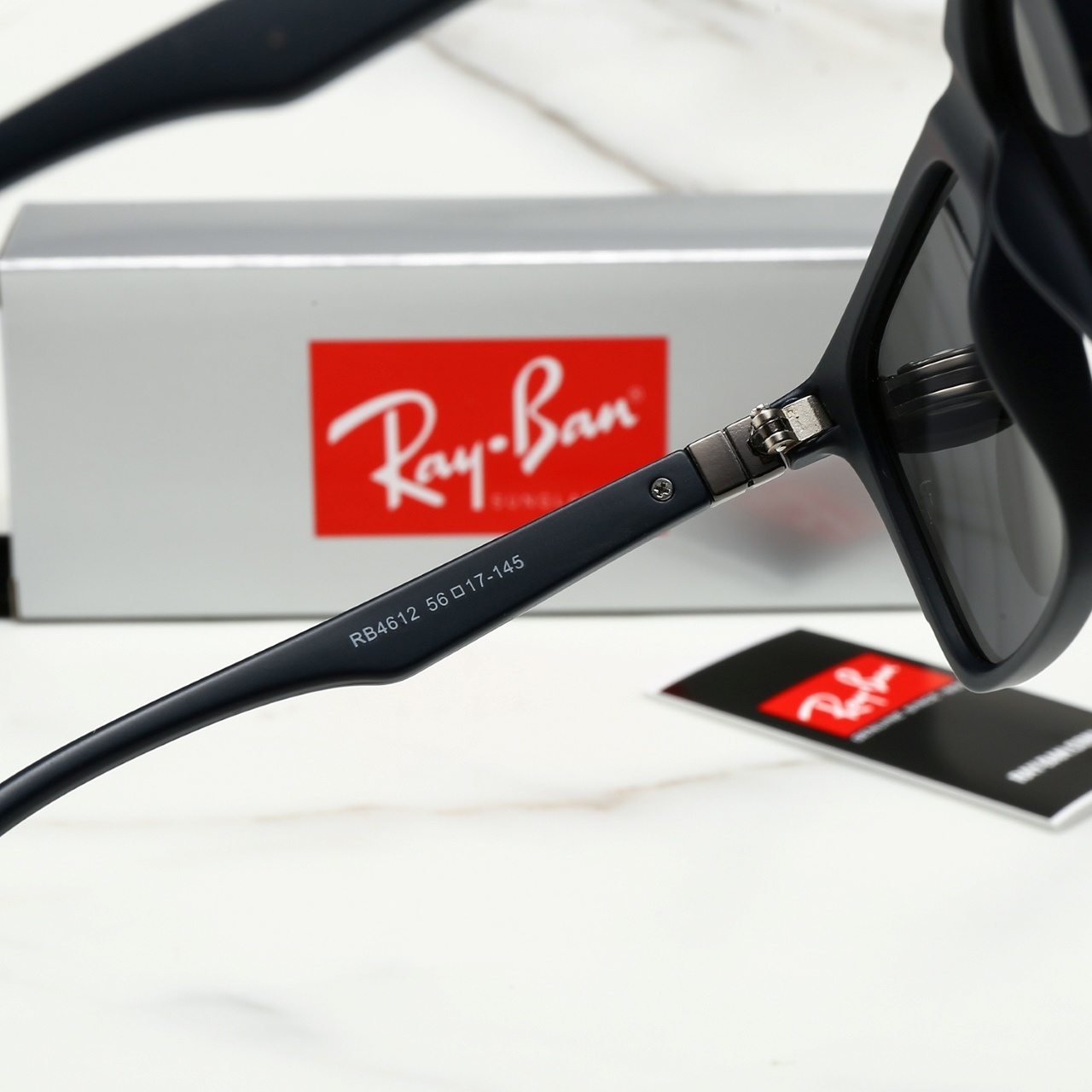 RB design Unisex fashion sunglasses, travel and holiday sunglasses 4612