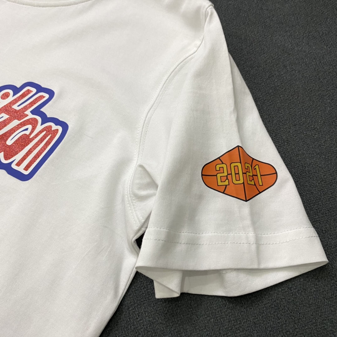 L design  Basketball Fire with Big Logo Printed Fashion and Sports Unisex T-shirt