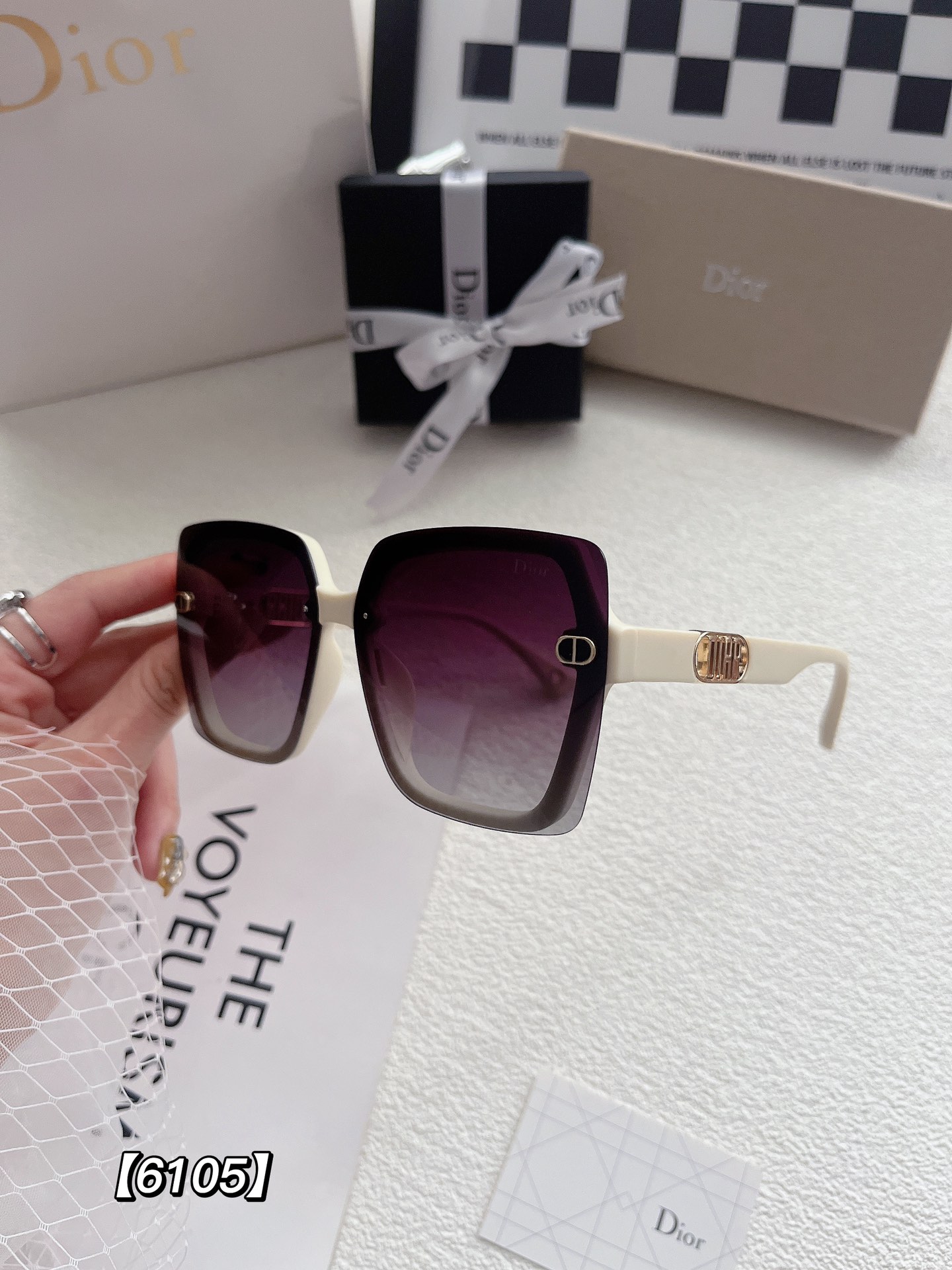 D logo women fashion sunglasses