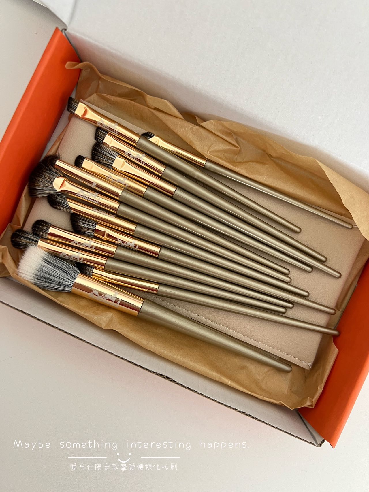 Hermes Makeup Brushes Daily Necessities