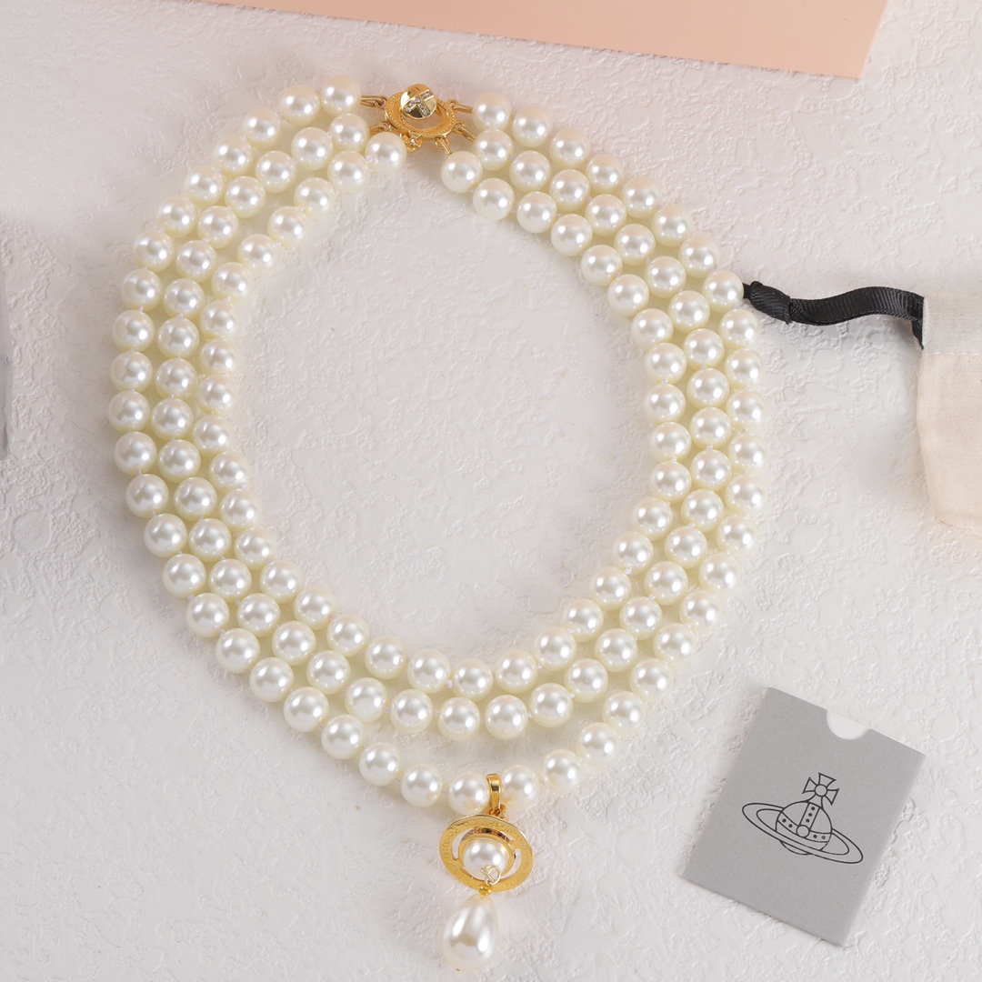 Vivienne Westwood set