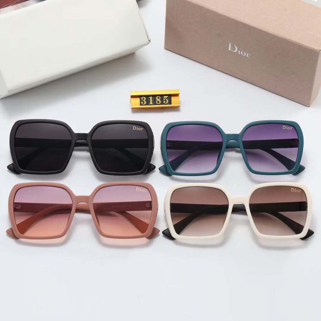 D logo fashion glasses