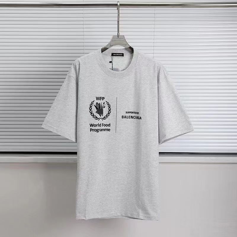 B design  Women and Men Summer Fashion T-Shirt