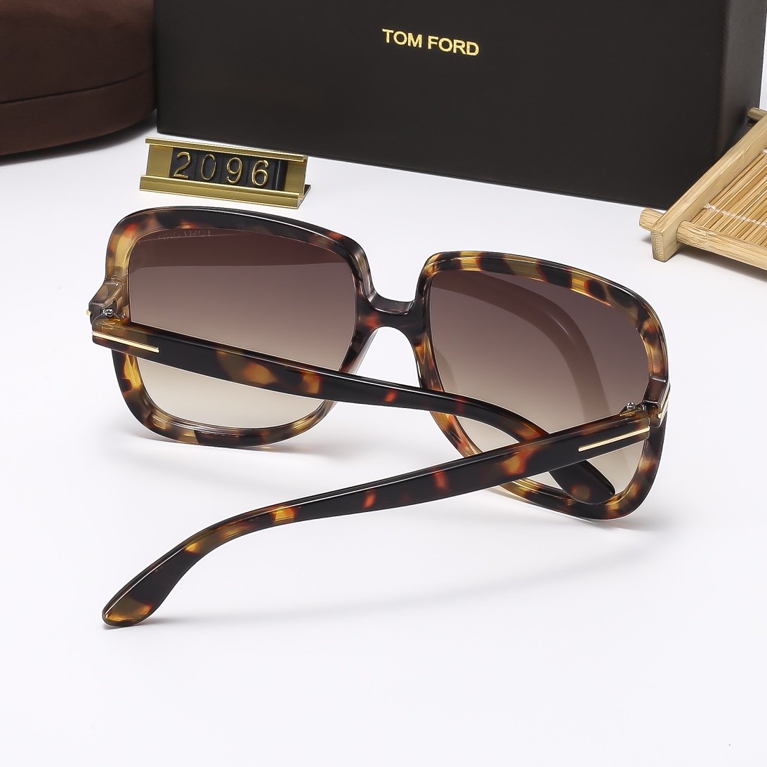 T design Fashion Walk series sunglasses 2095