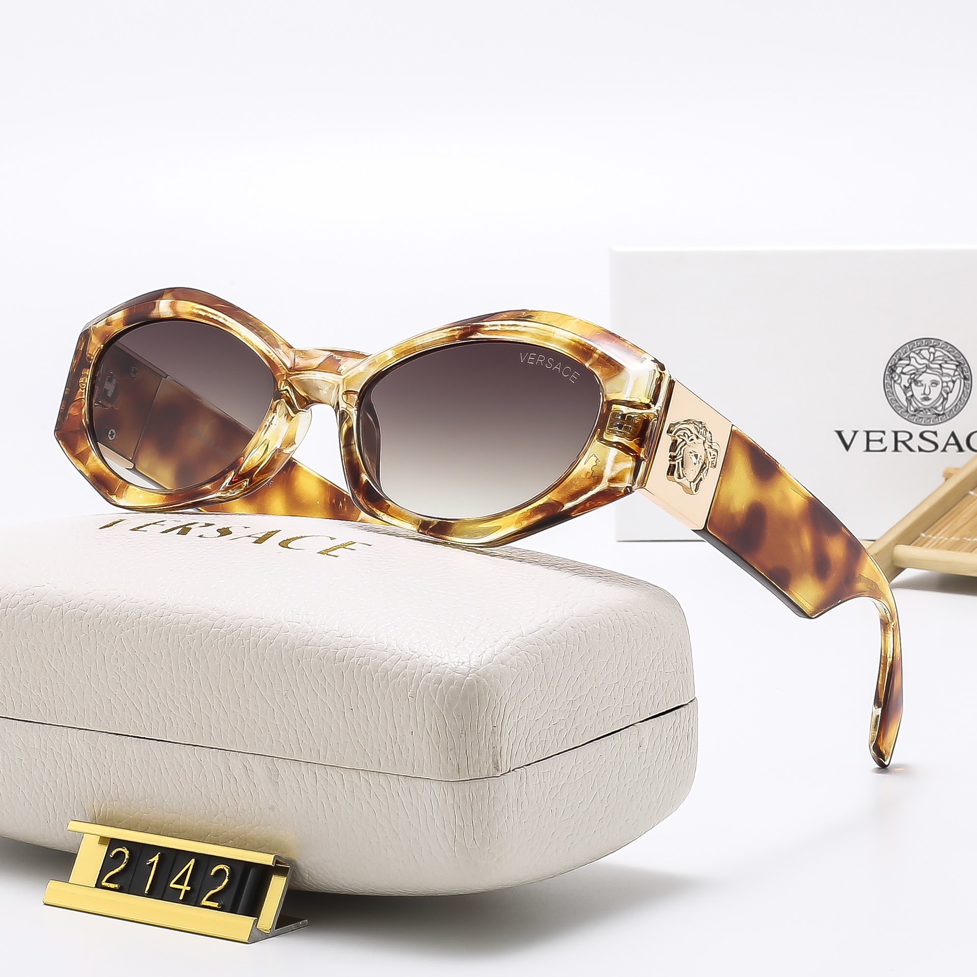 V design Fashionable and volatile series sunglasses 2142