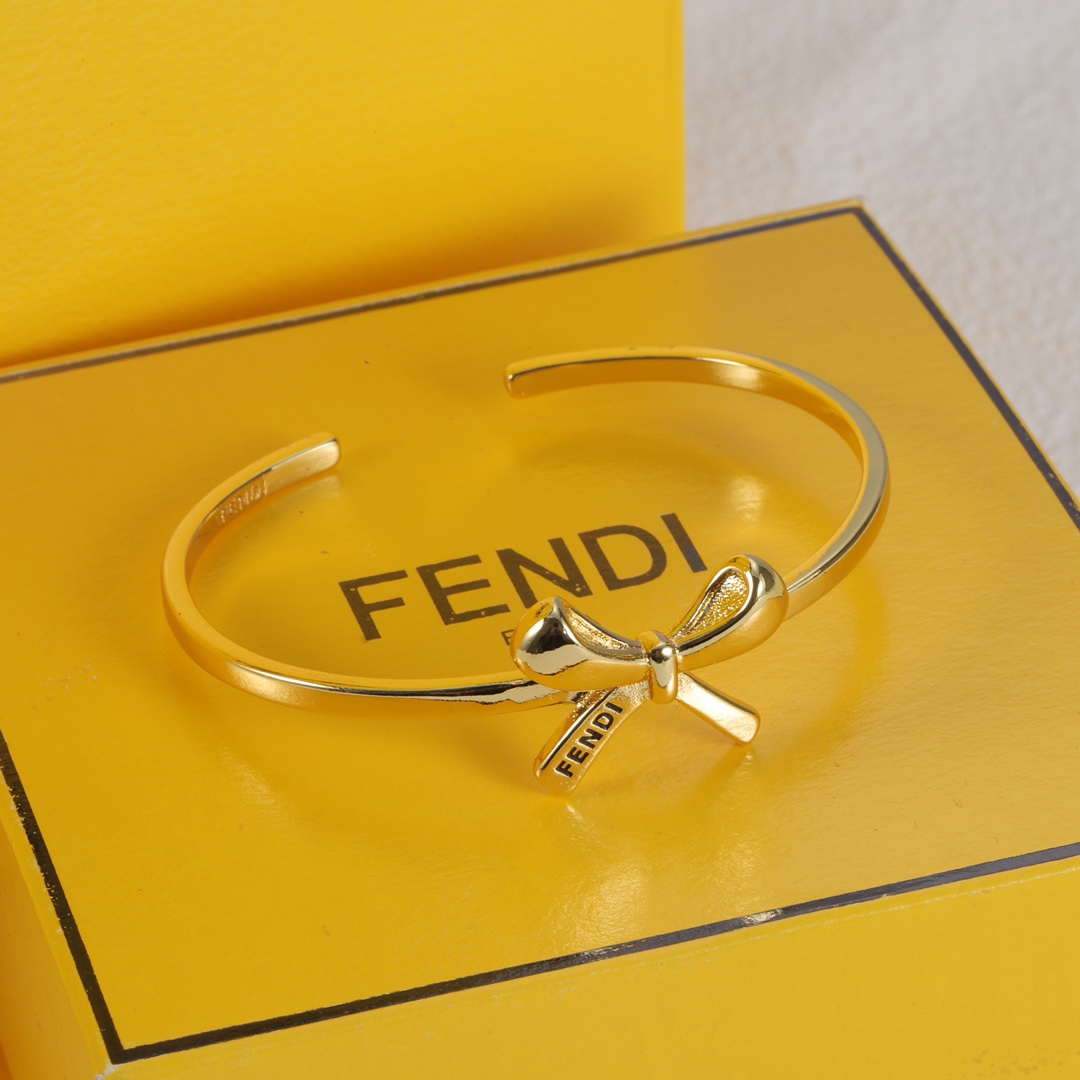 F design  fashion bow bracelet