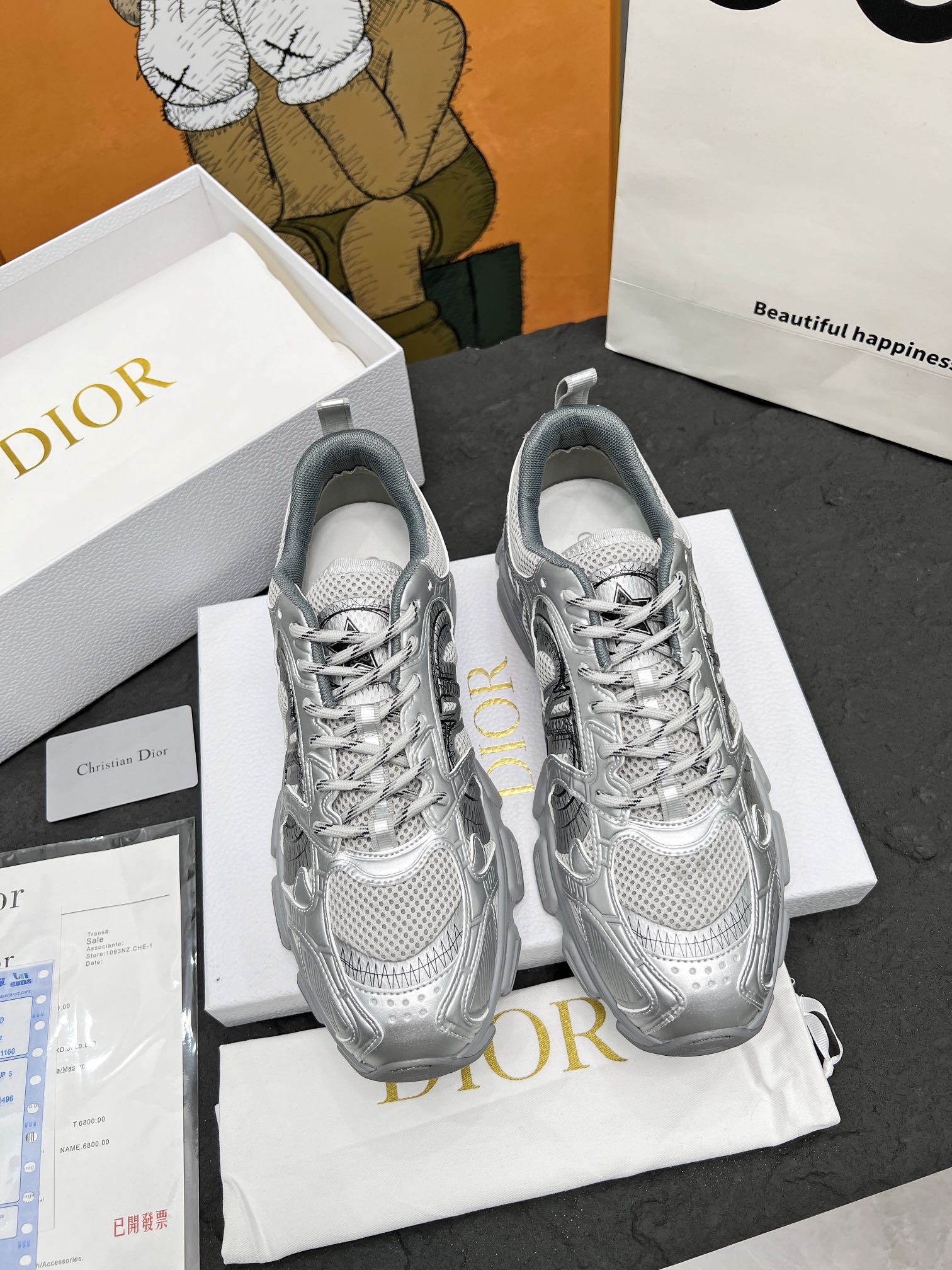 D design 's new versatile Chrono sneakers