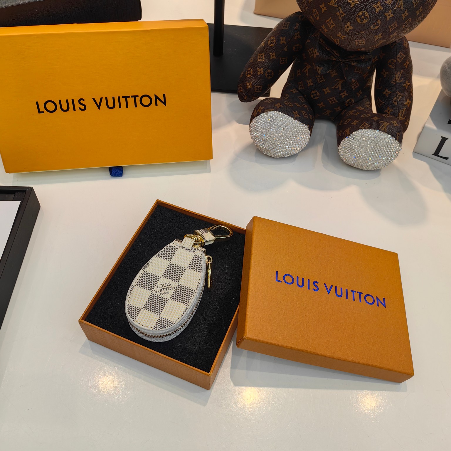 L design New trendy leather Monogram key chain for car remote control & Bag pedant accessories