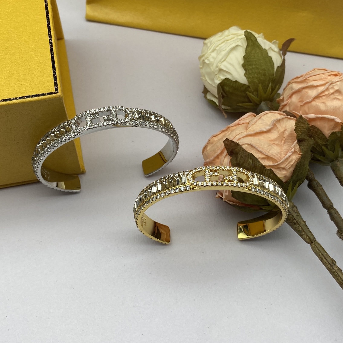 F design  new bracelet