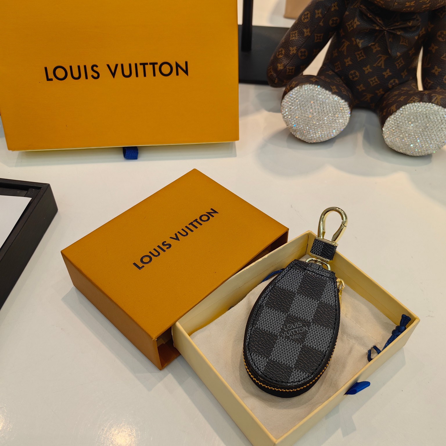 L design New trendy leather Monogram key chain for car remote control & Bag pedant accessories