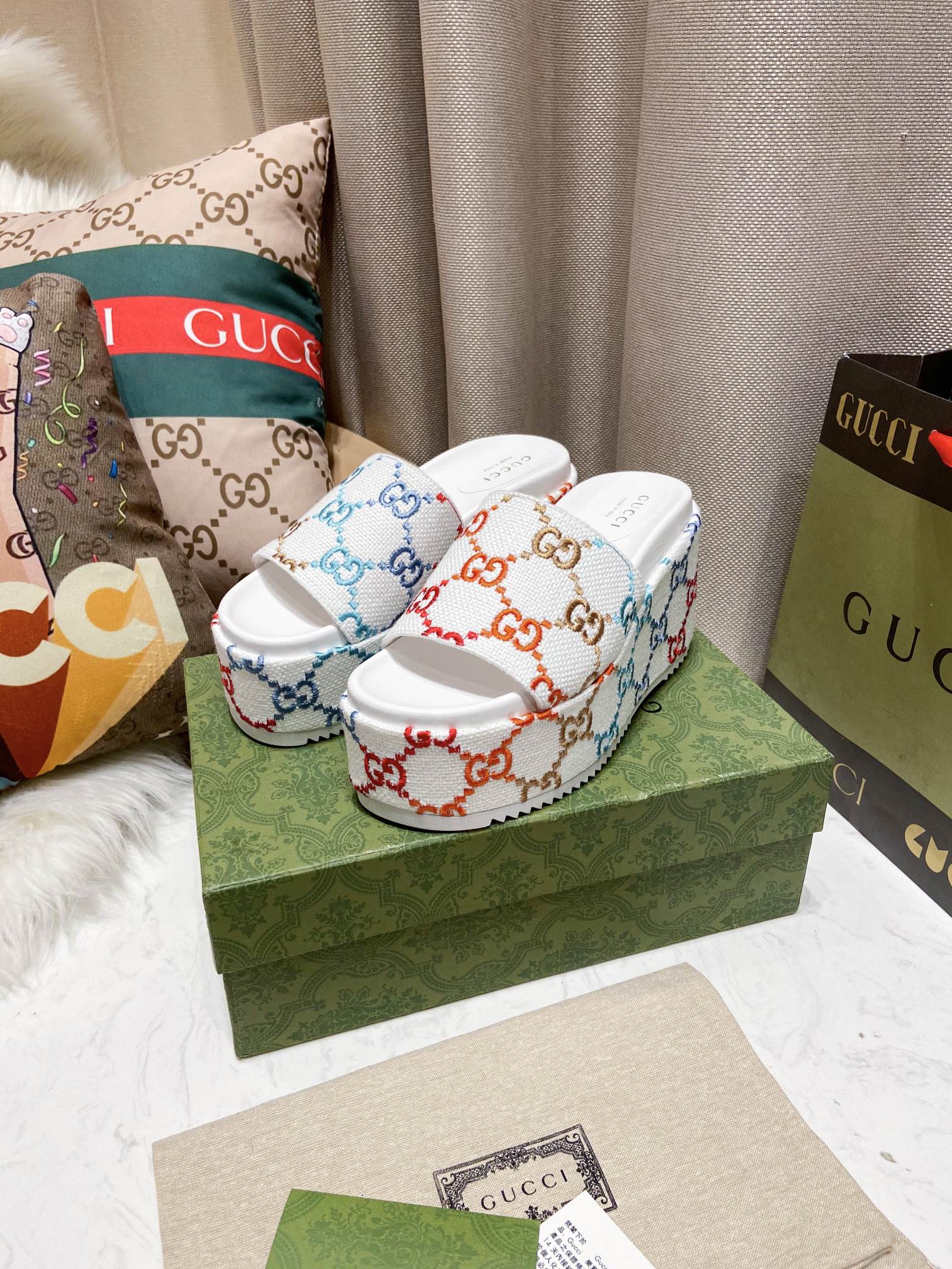 G design embroidered platform shoes