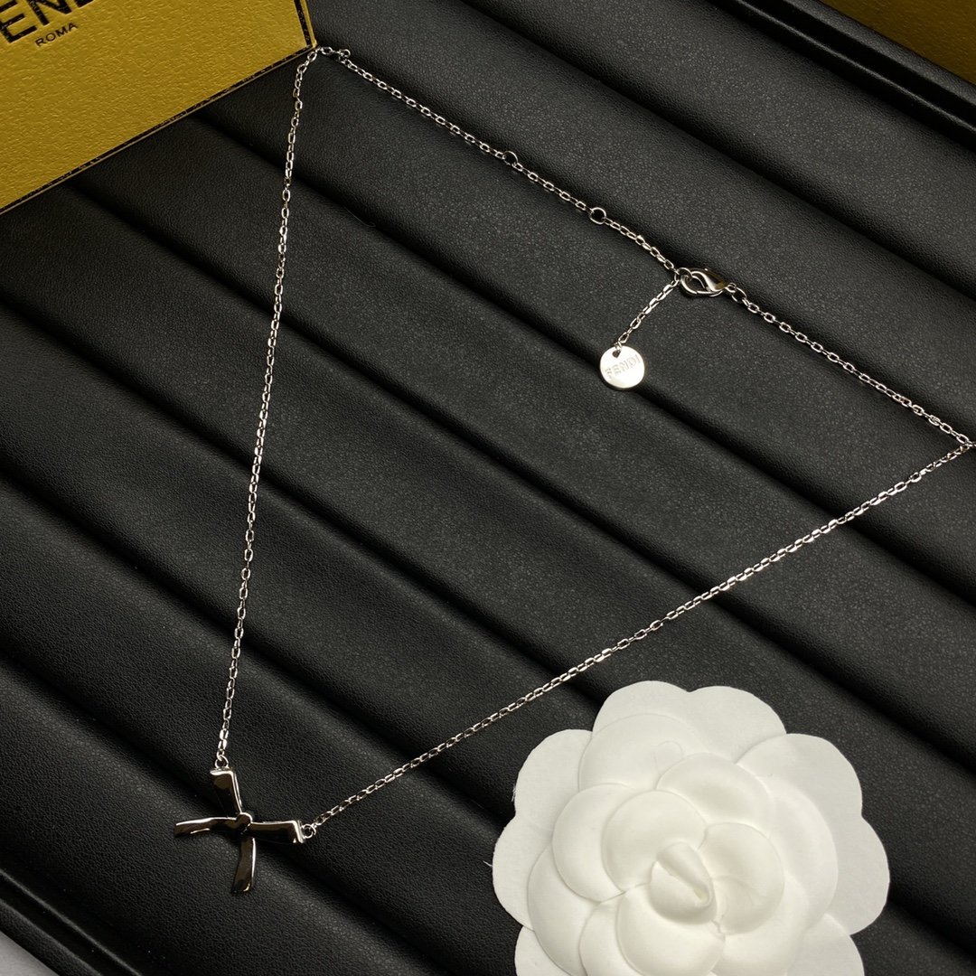 F design  New Bow Necklace