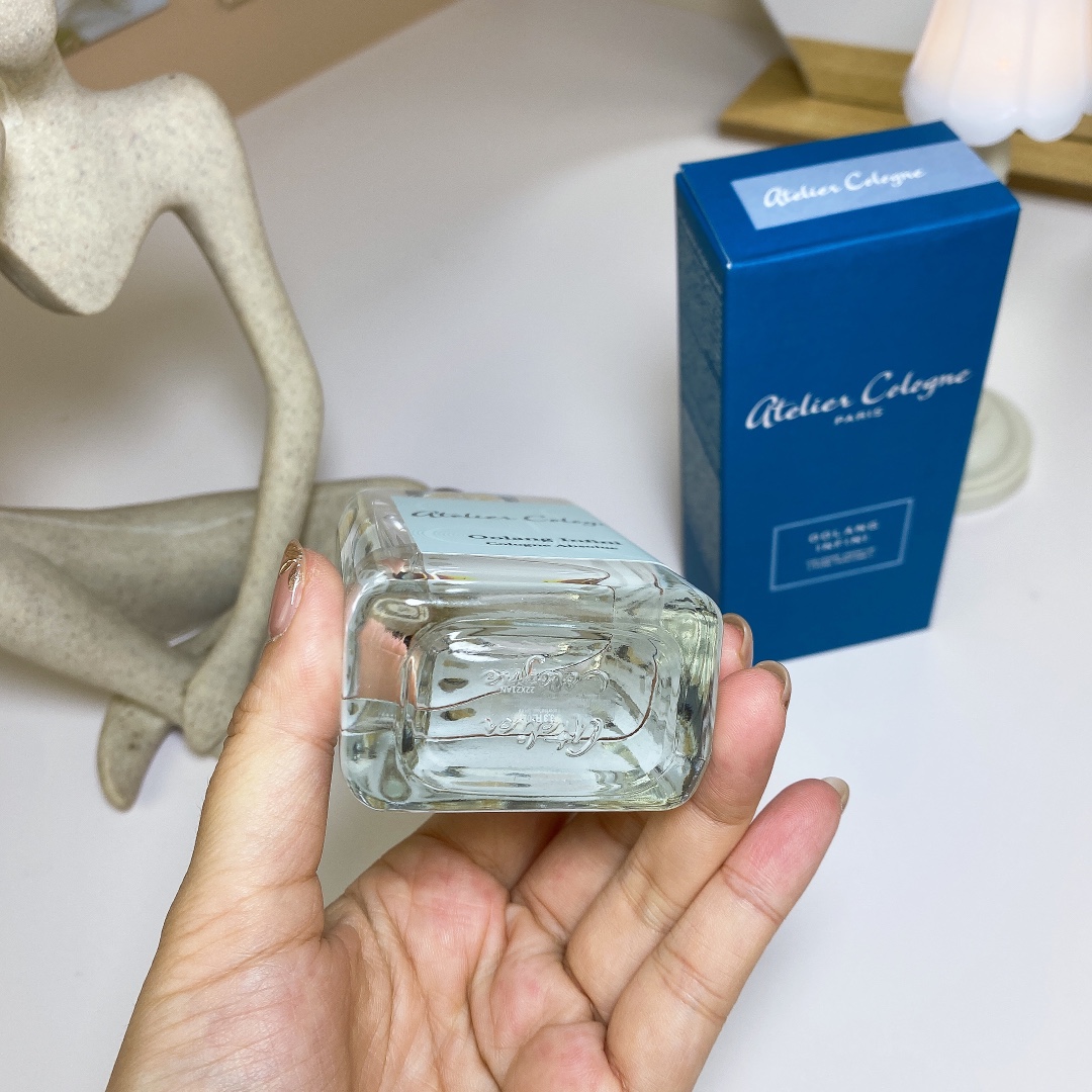 Atelier Cologne Oolang Infini Perfume