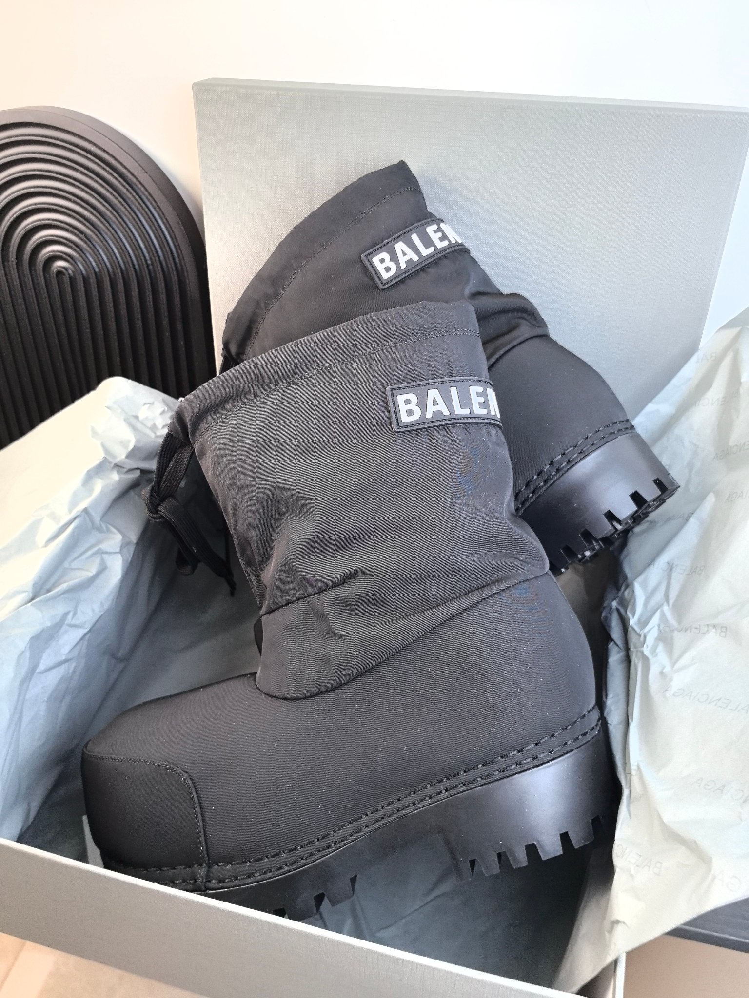 Balencia design latest Skiwer Snow boots higher edition