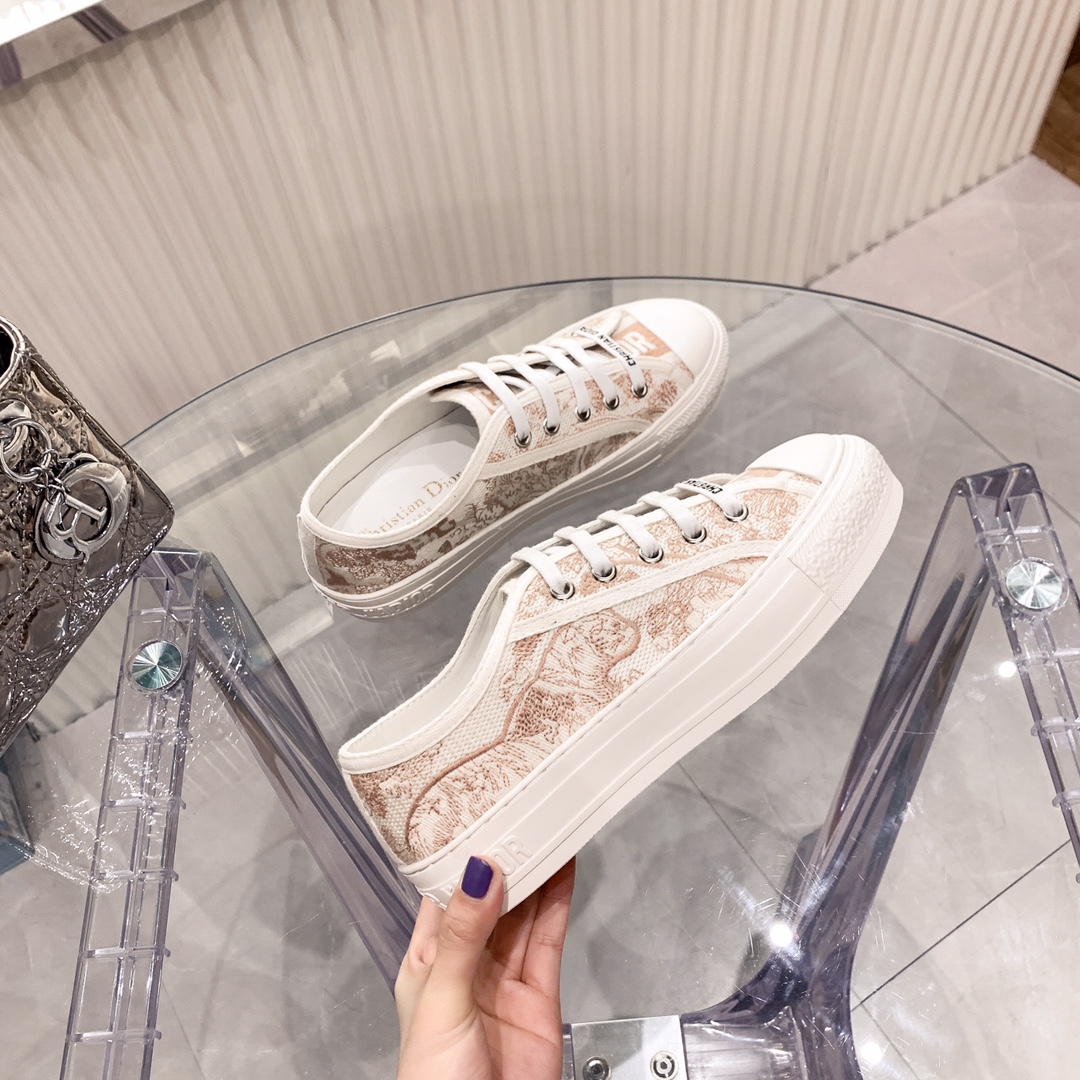 D design Trend Fashion Classic Comfy Canvas Flat Shoes