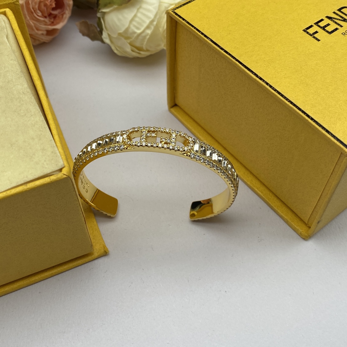 F design  new bracelet