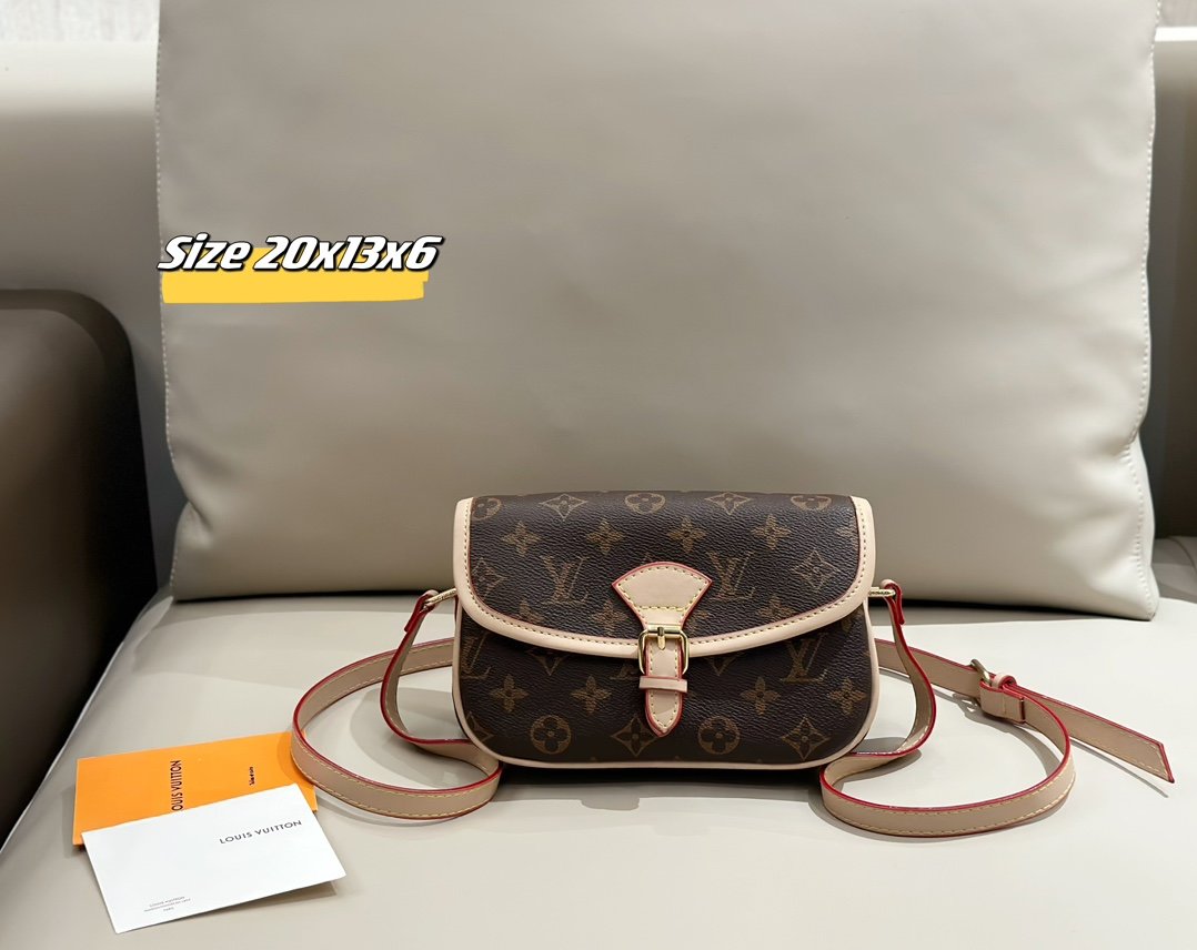 L designwomen's bags mid-year bundle sale