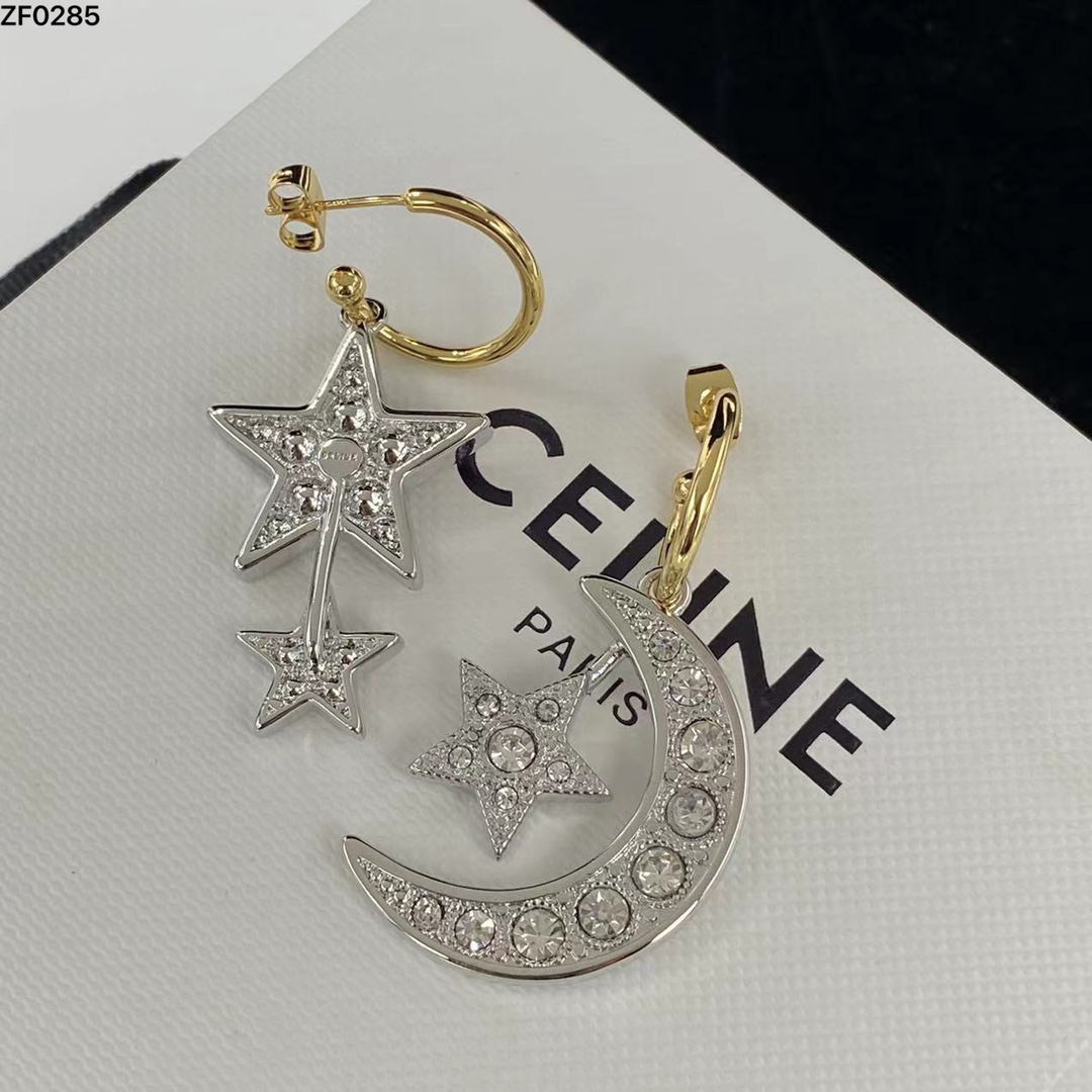 New C logo  Earrings