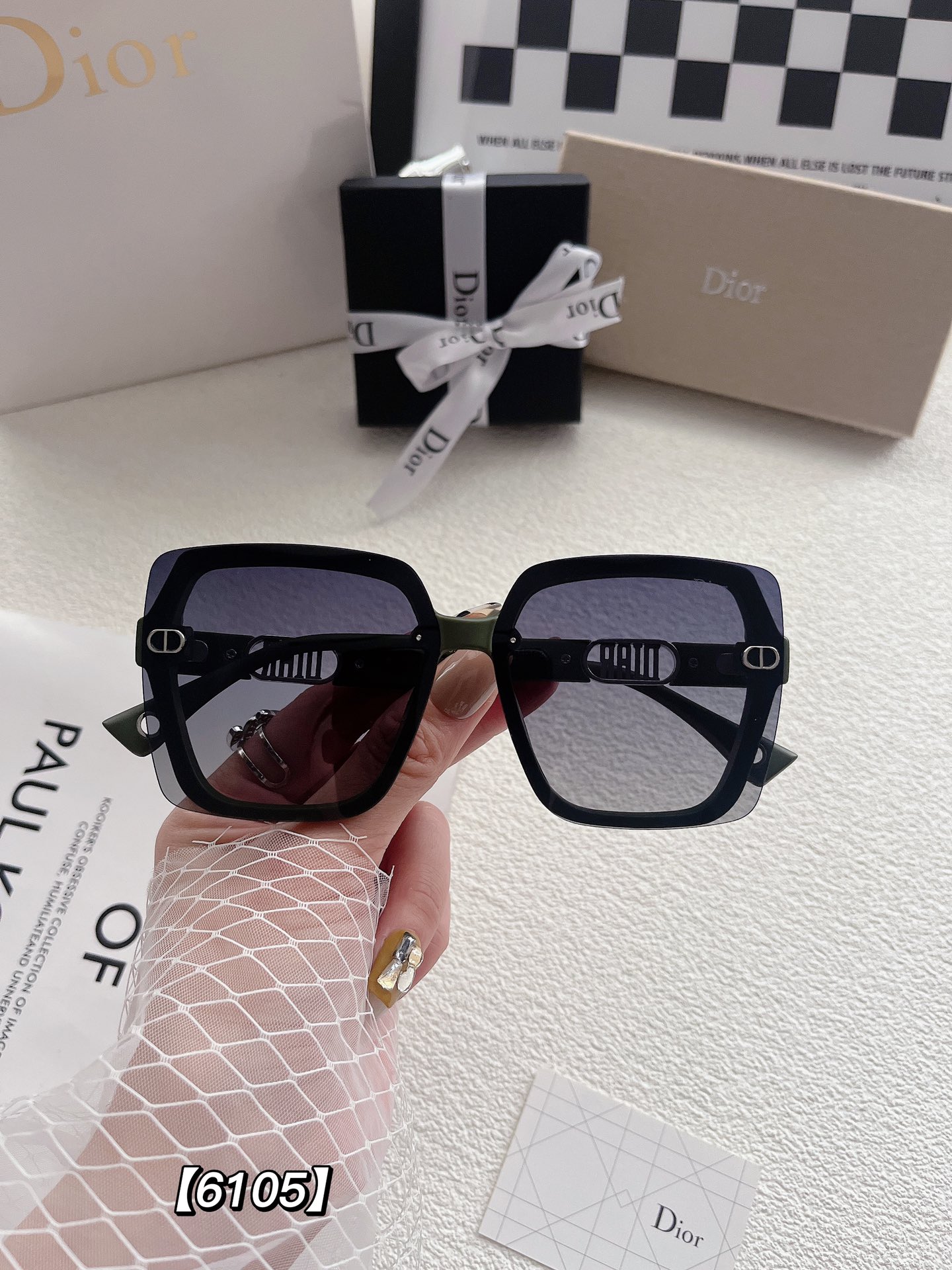 D logo women fashion sunglasses