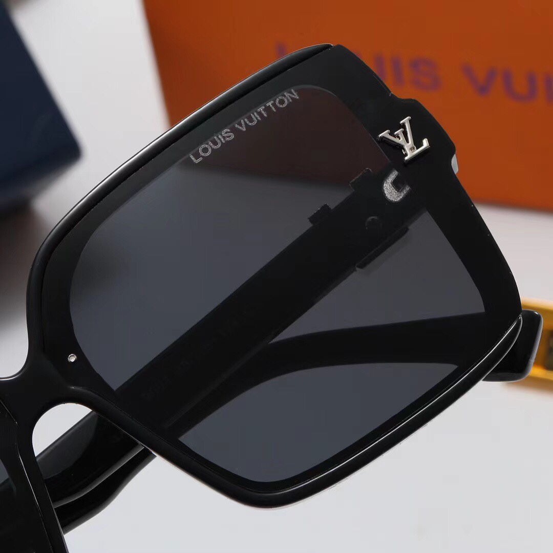 L design  fashion glasses