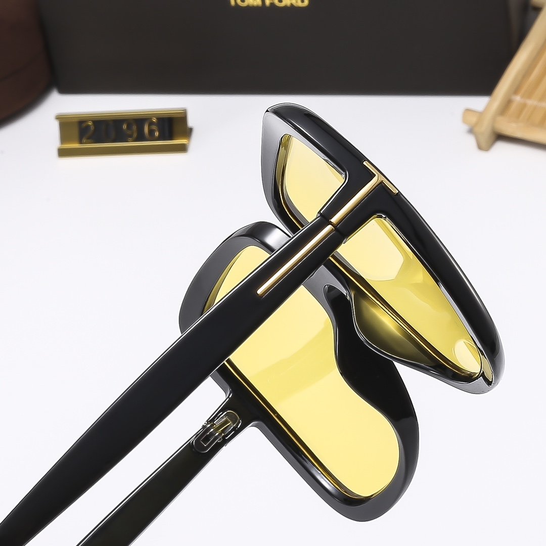 T design Fashion Walk series sunglasses 2095