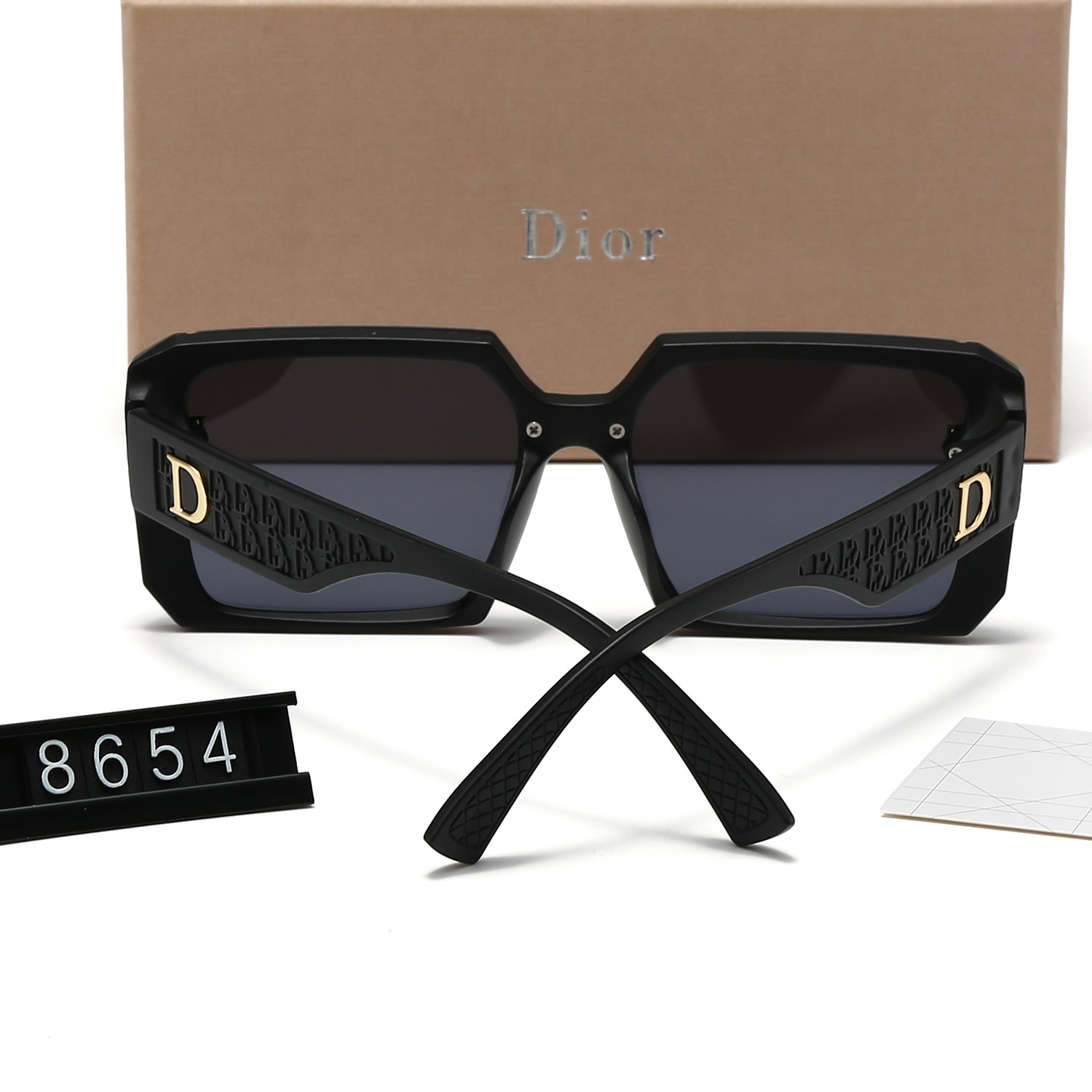 D design Men's and women's fashion sunglasses, travel, driving and holiday sunglasses 8654