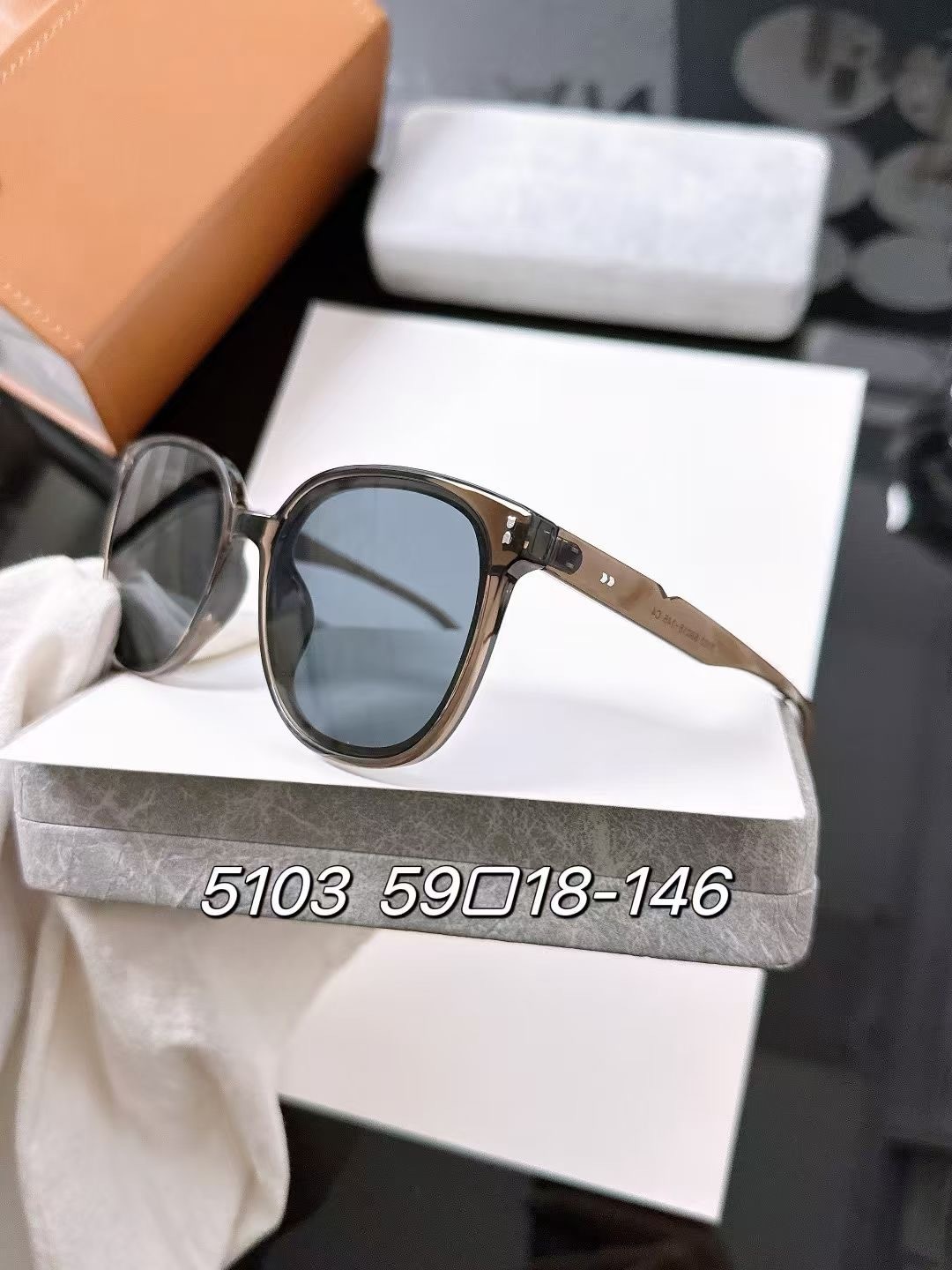 TR design Fashion polarized sunglasses 5103