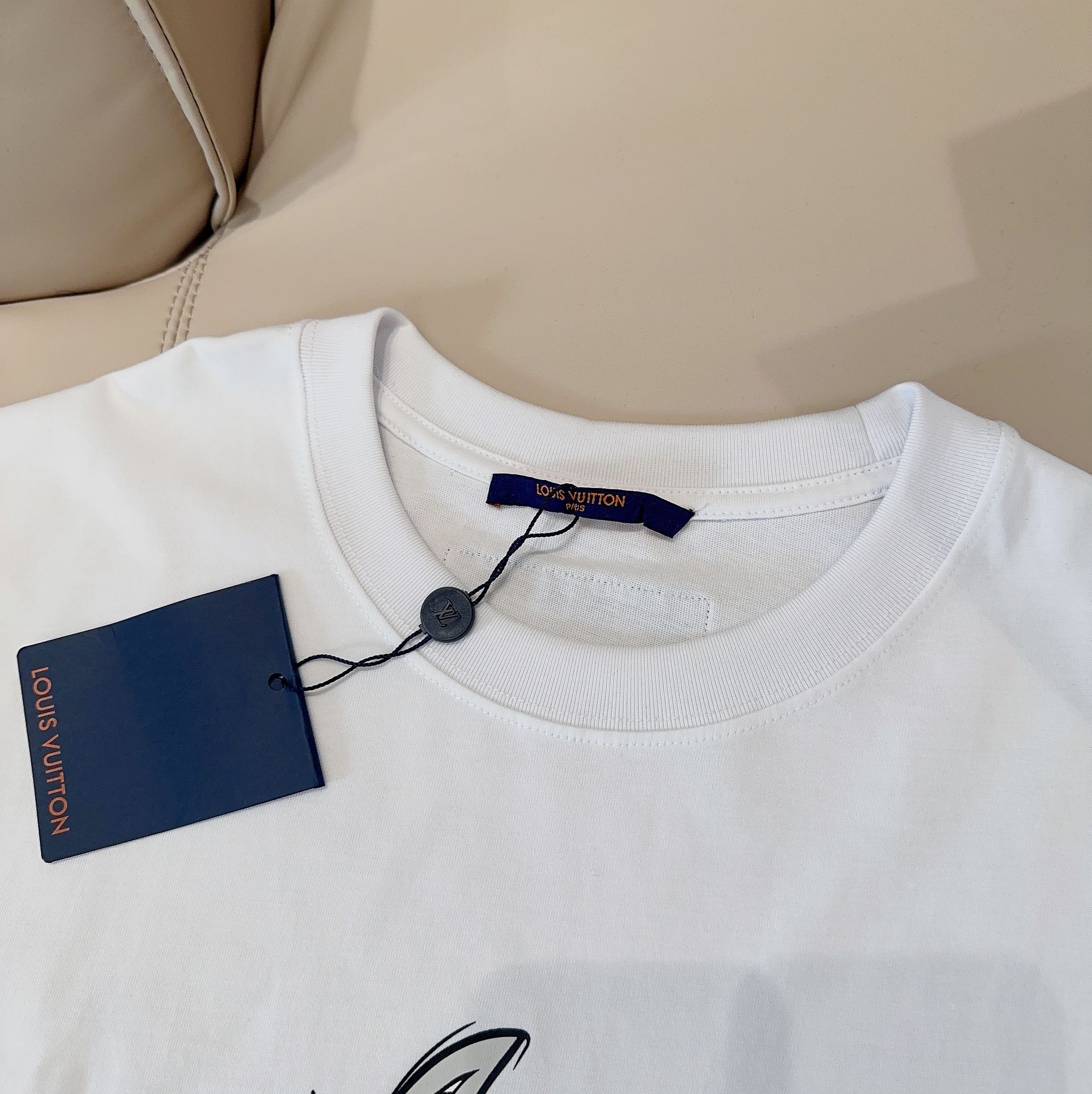 L design  Funny Rabbit Printed Cotton 100 Percent Unisex Leisure T-shirt