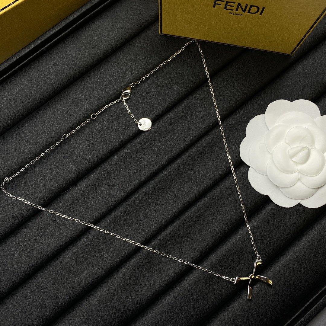 F design  New Bow Necklace