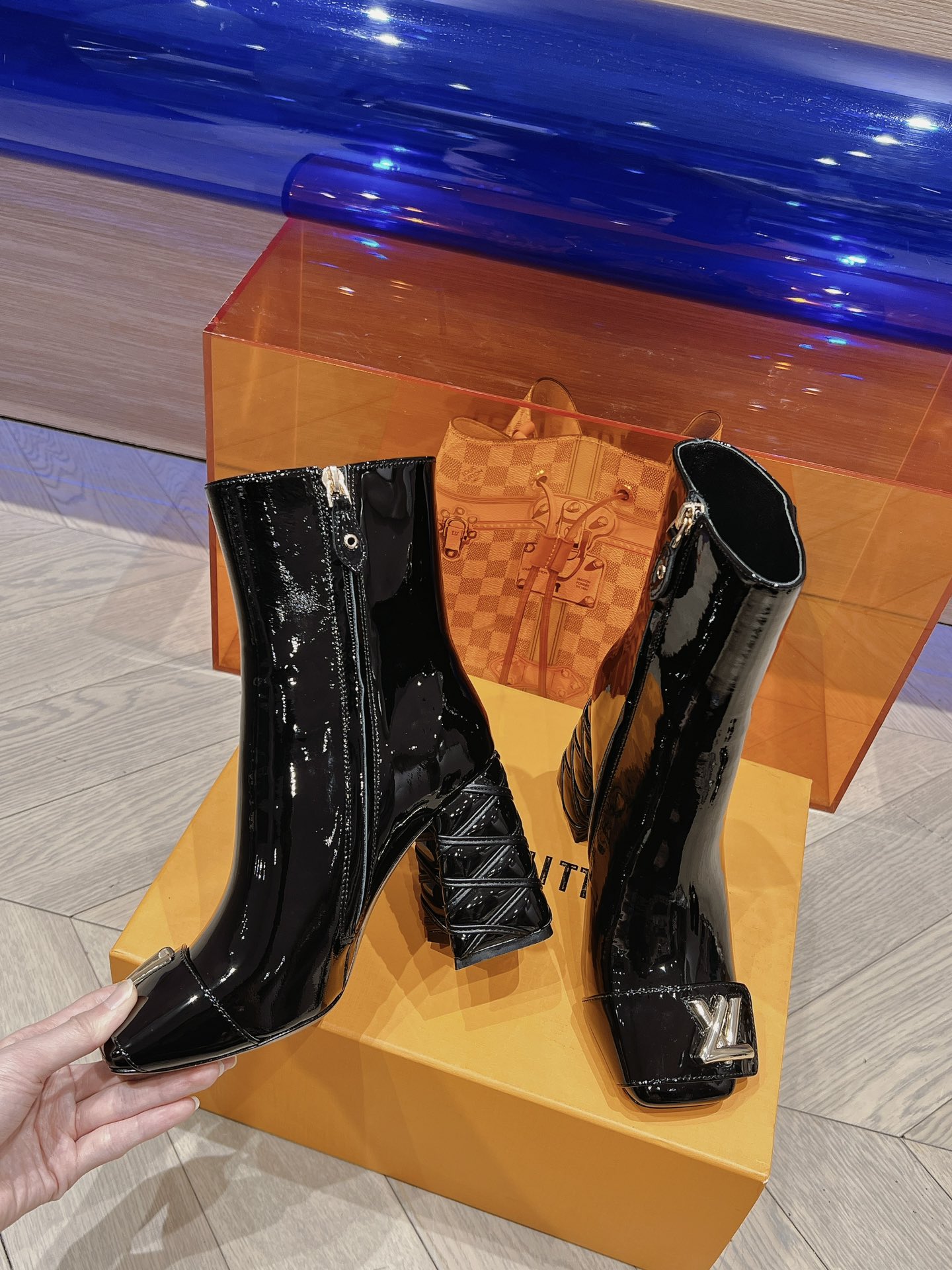 L design2023 latest autumn and winter short boots