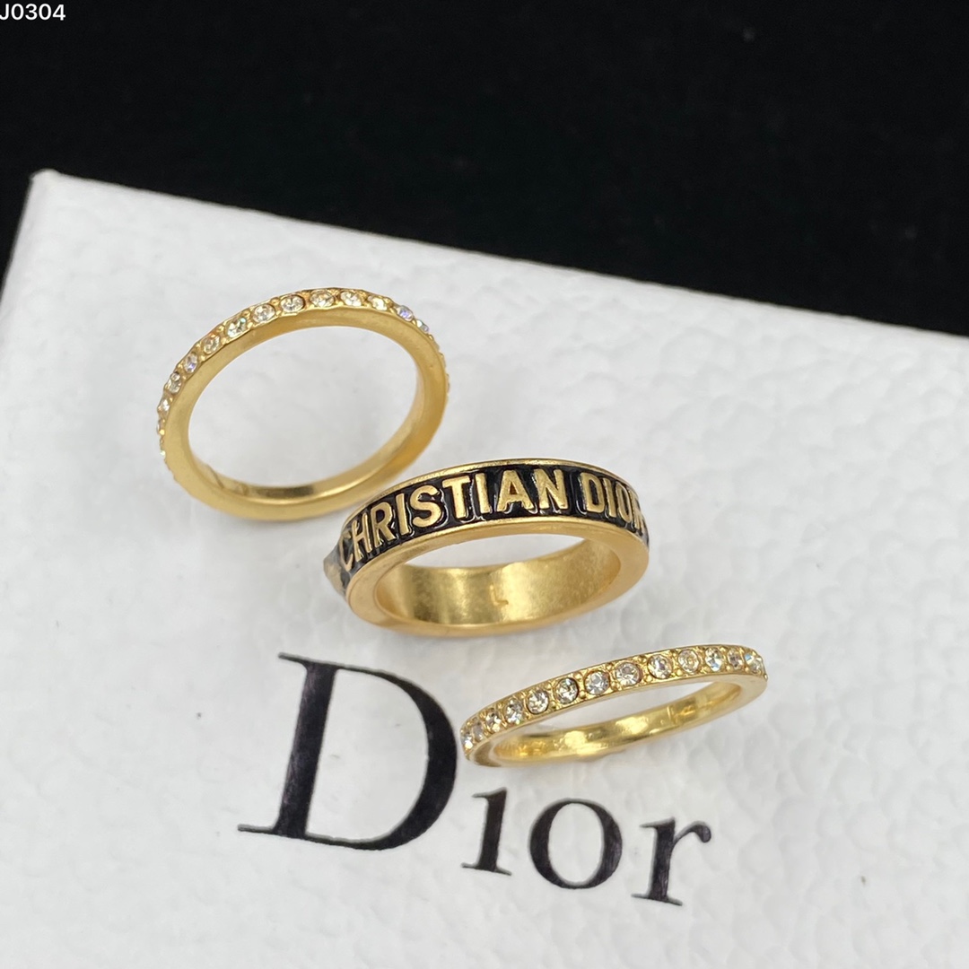 D designthree piece set enameled black ring