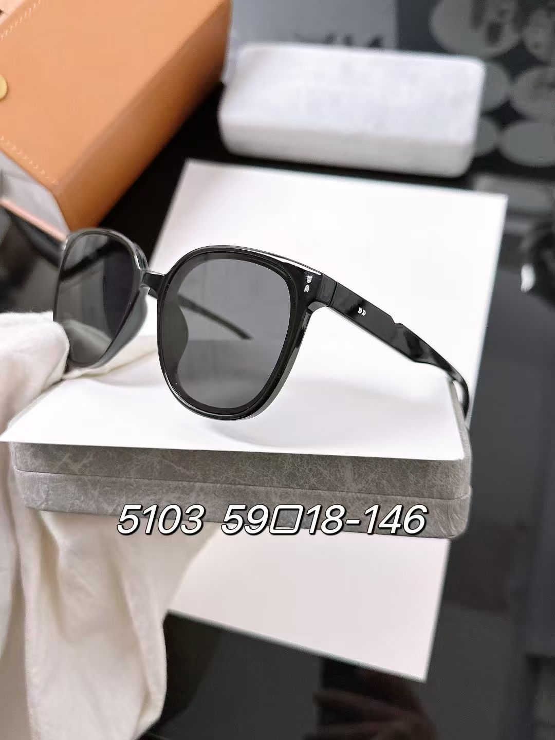 TR design Fashion polarized sunglasses 5103