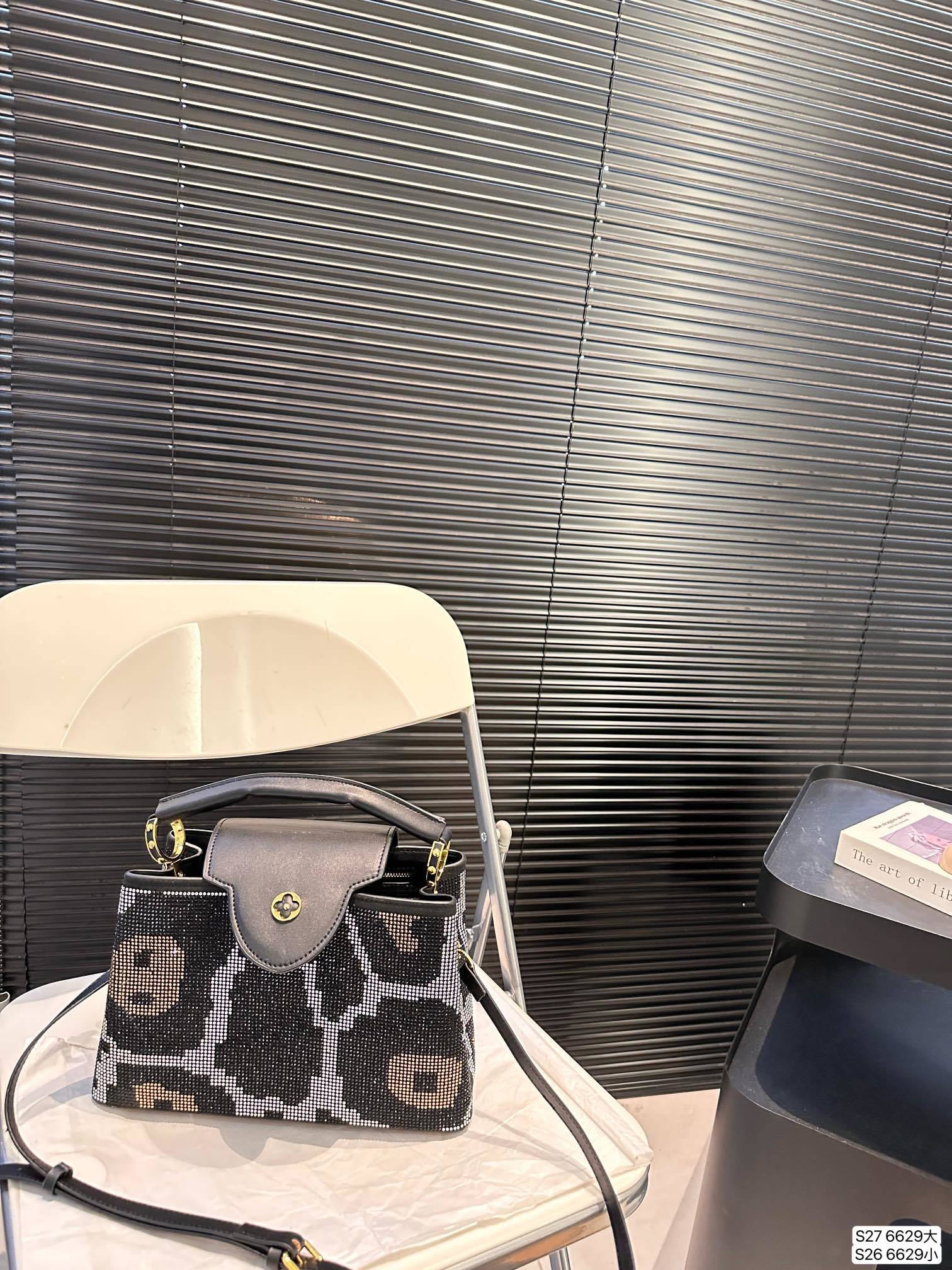 L Design Capucines Diamond Lady Bag