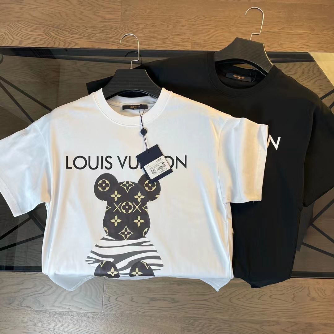 L design  Cute Bear Printed Summer Unisex Round Collar Classic T-shirt