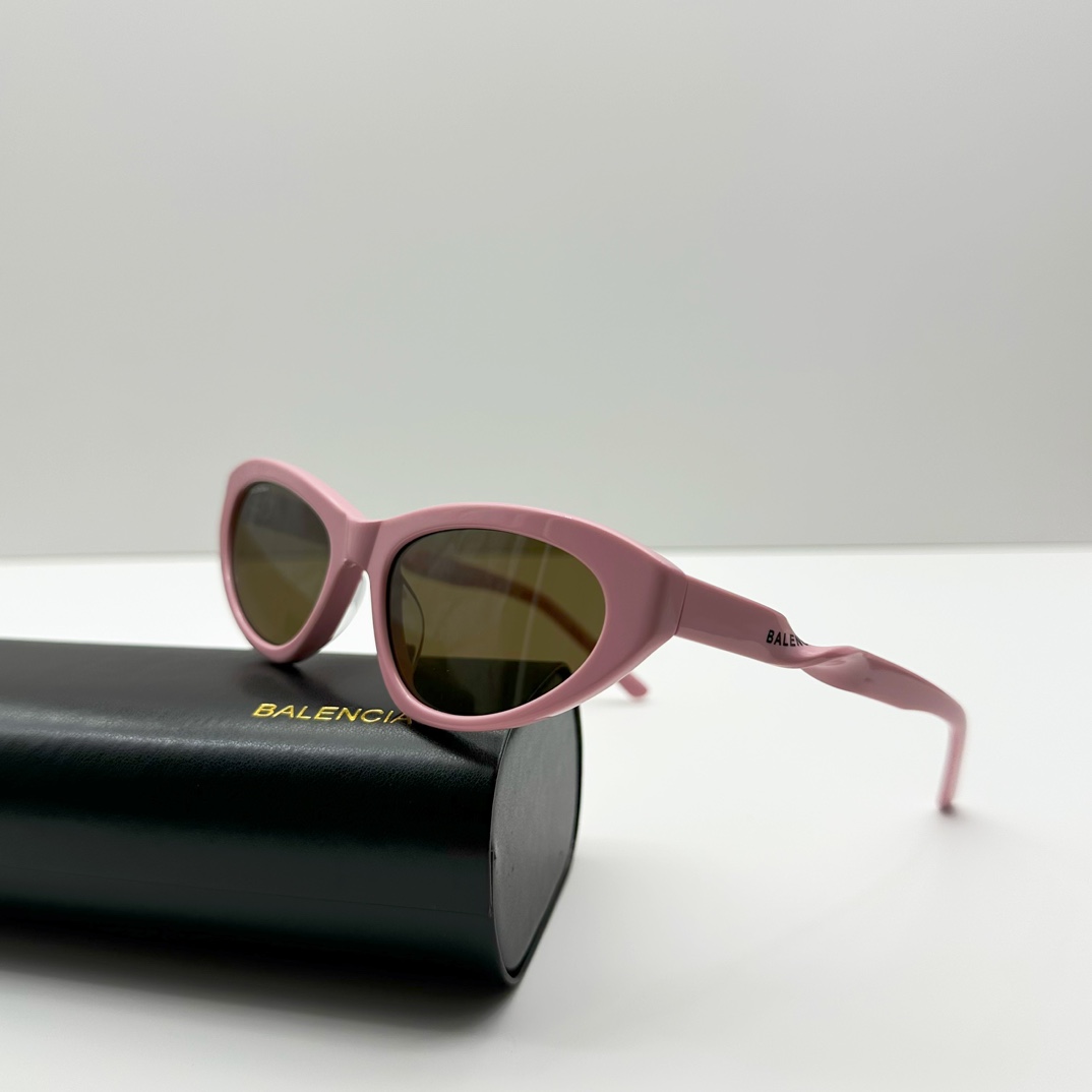 B design  fashion glasses