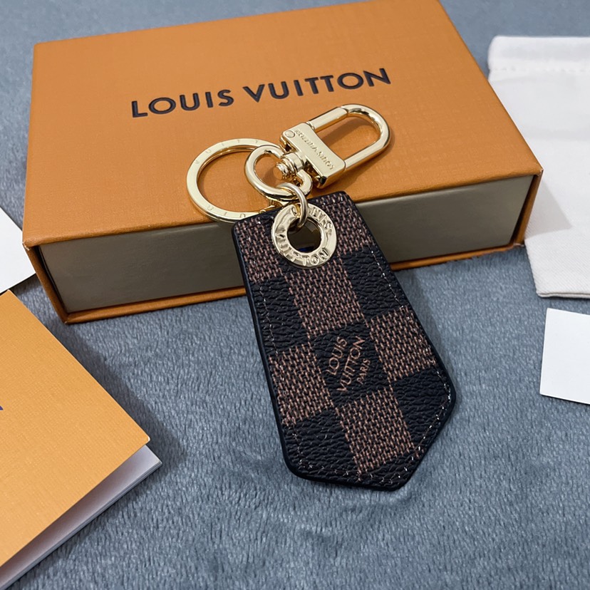 L designclassic monogram series MP1795 keychain