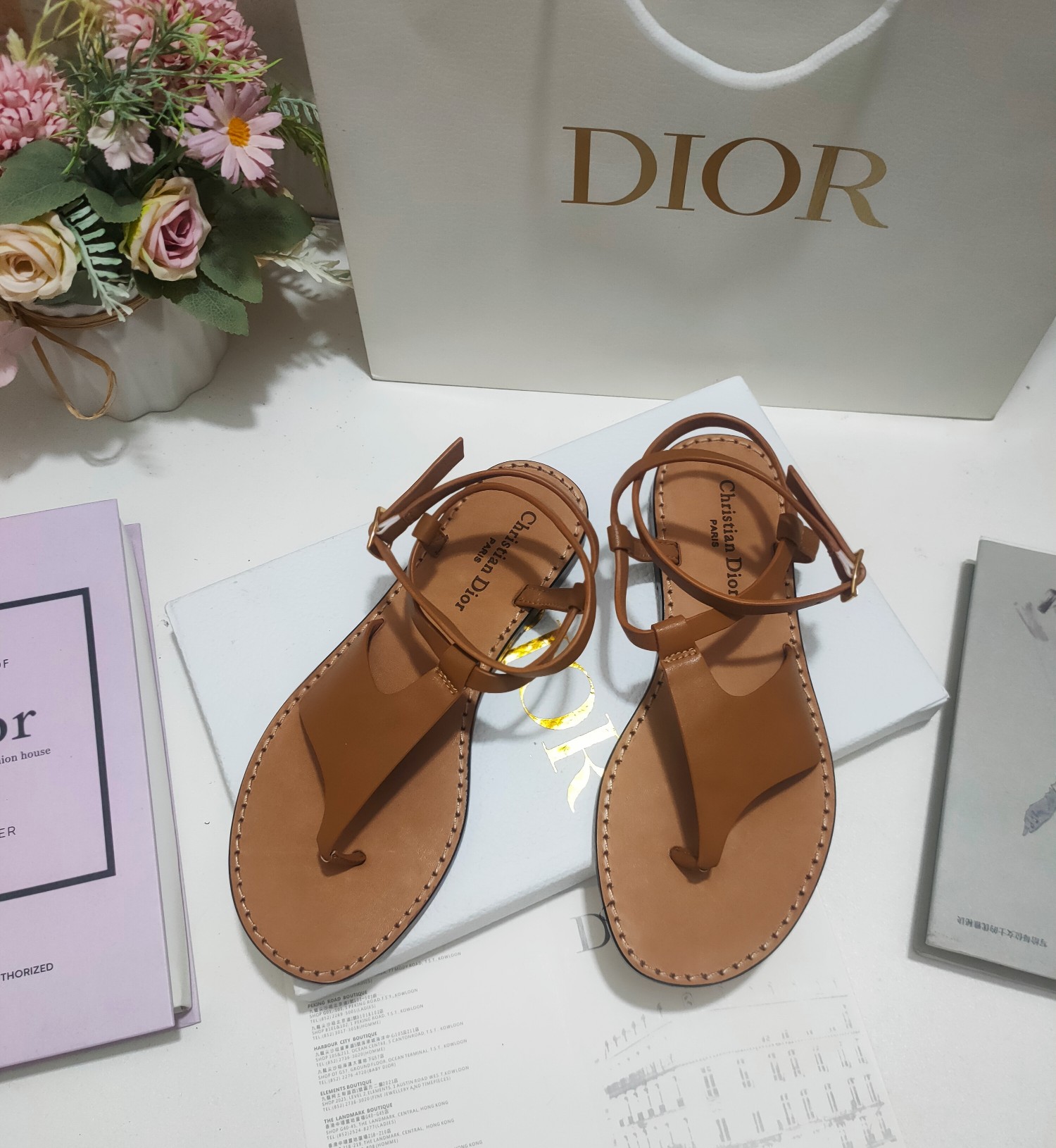 D designIviera Limited Collection Pinch Toe Sandals