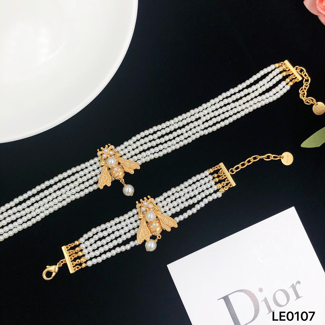 D designFashion Bracelet Necklace Set