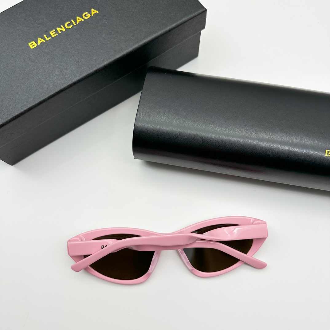 B design  fashion glasses