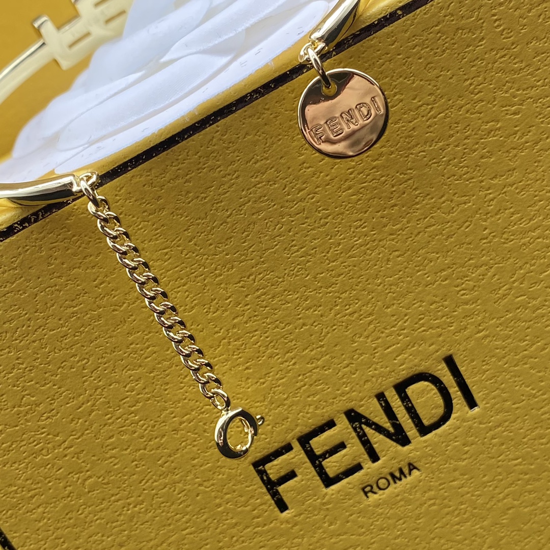 F design  fashion monogram bracelet