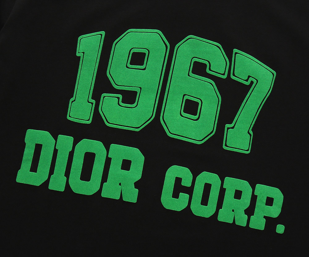 D designSummer New Design Round Neck Unisex Classic T-shirt