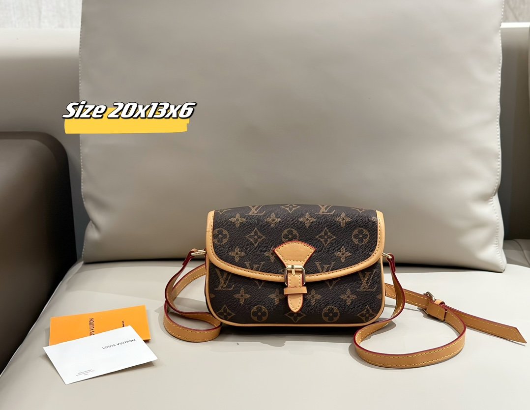 L designwomen's bags mid-year bundle sale