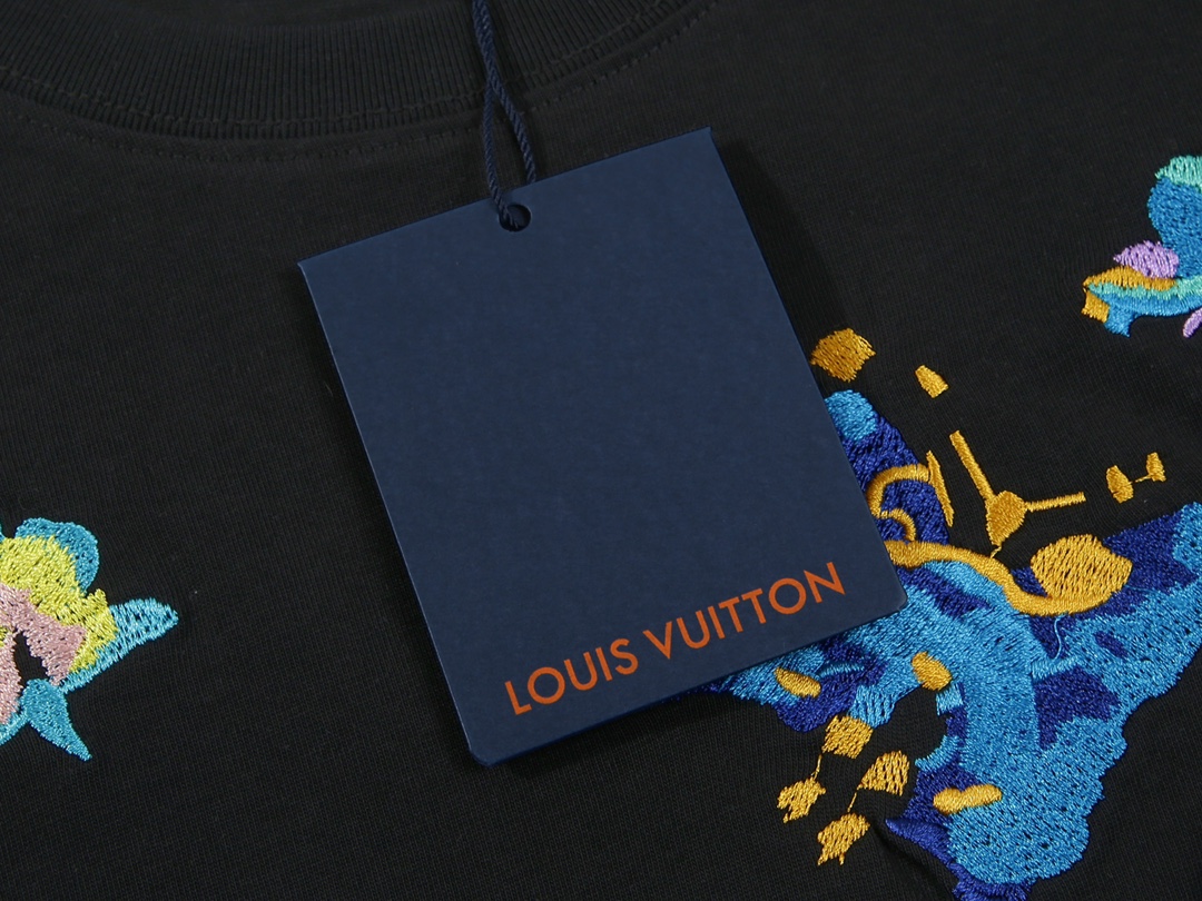 L design  New Butterfly Printed Cotton Comfortable Unisex Leisure T-shirt