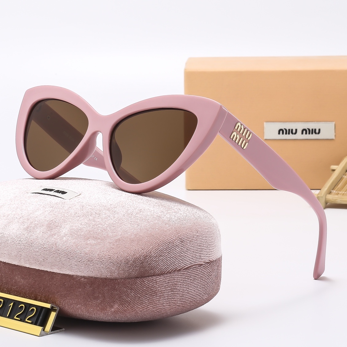 M design Runaway Series Sunglasses 2122