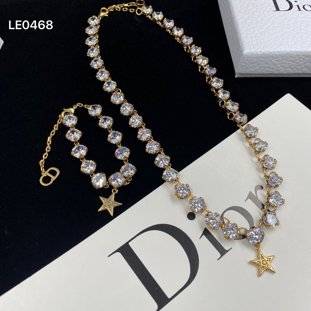 D designFashion Rhinestone Necklace Set