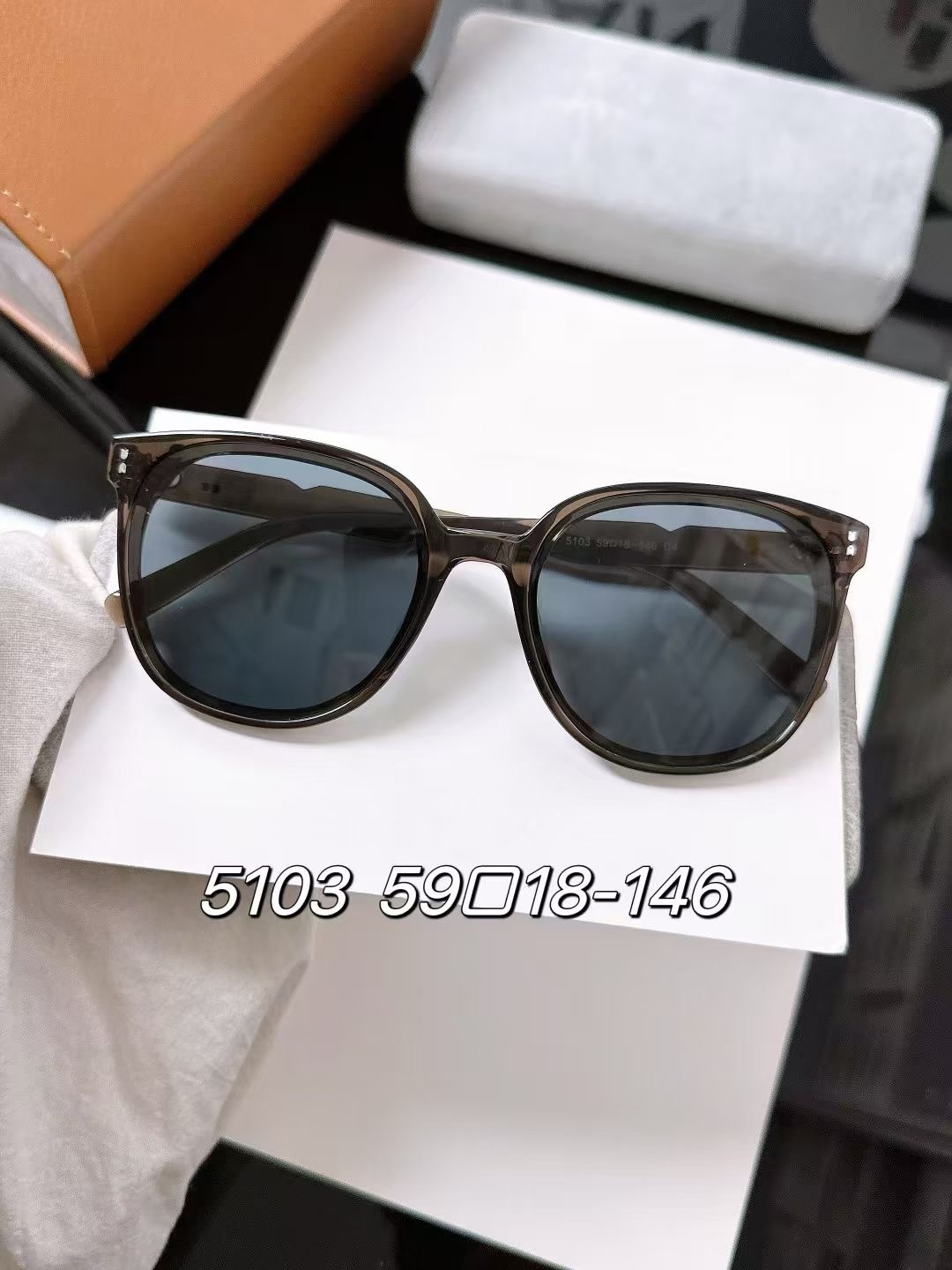 TR design Fashion polarized sunglasses 5103