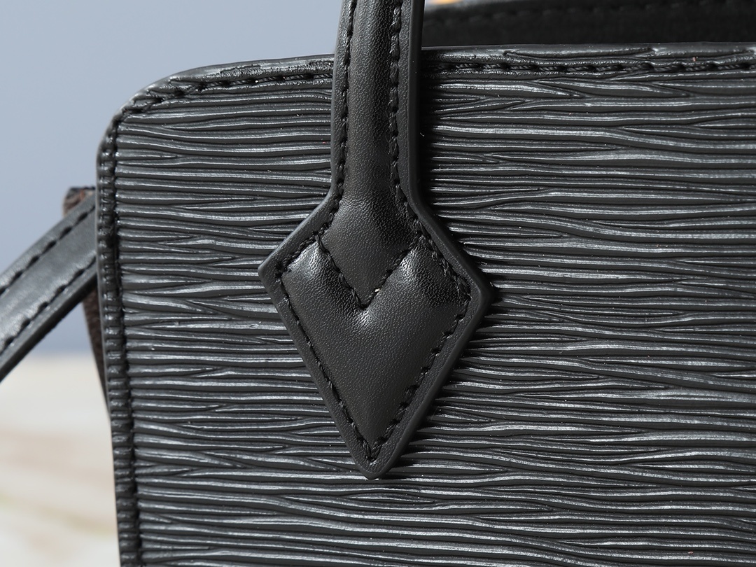 L design classic Varenne series women's handbag