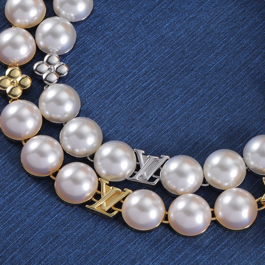 L designpearl necklace